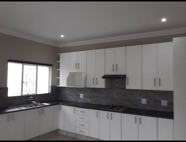 2 BEDROOM DETACHED TO LET IN BRAKPAN CENTRAL